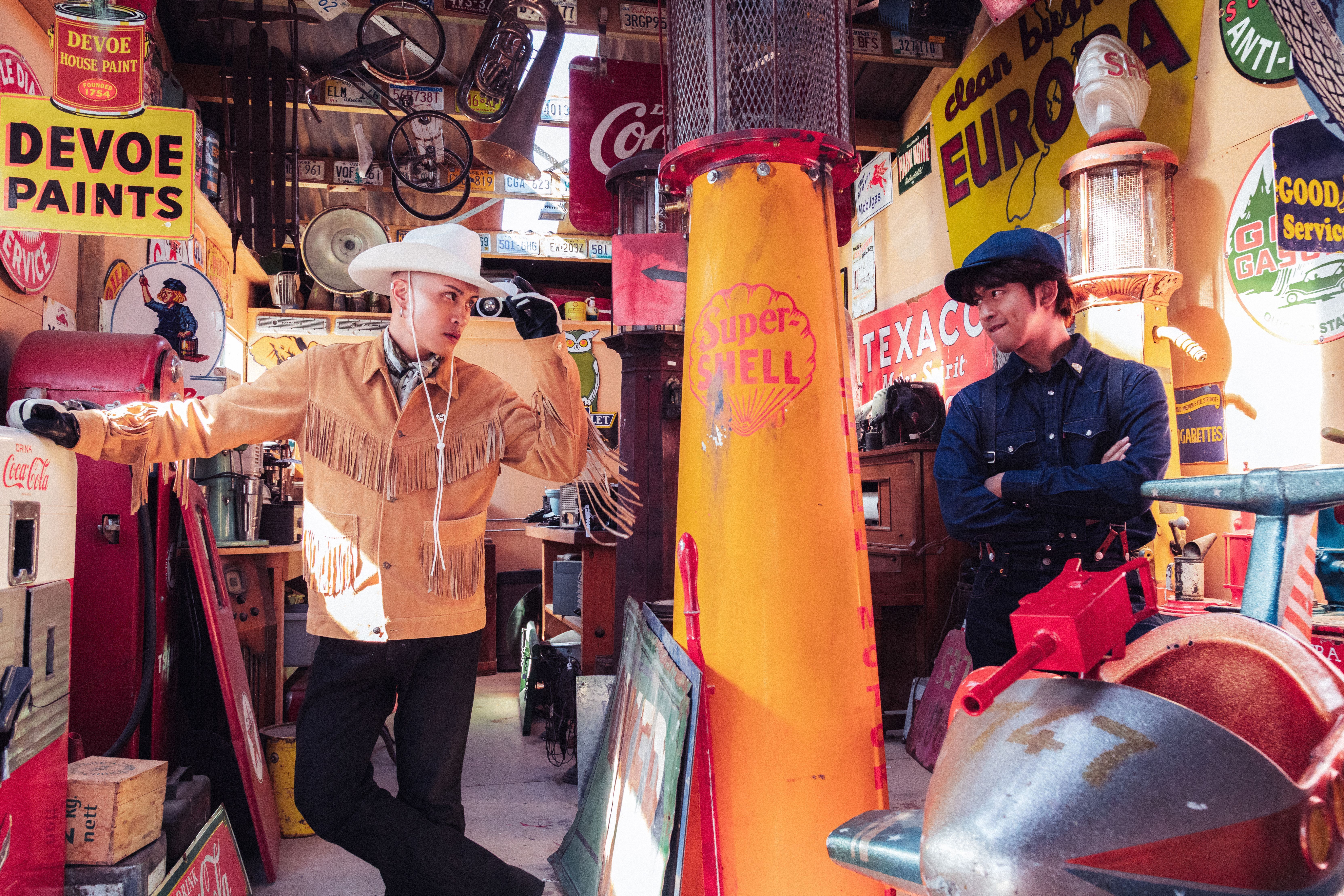 陳柏霖、黃宣於蒂卡波近郊的小鎮中尋寶