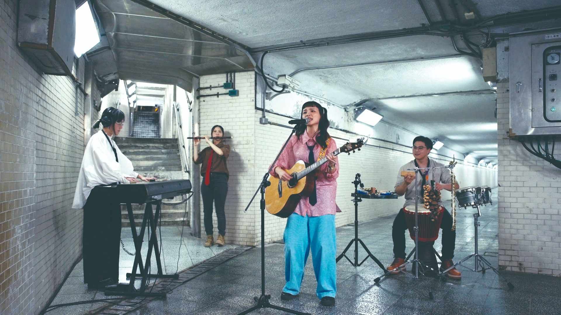 PiA 吳蓓雅於敦南基隆路地下道演出
