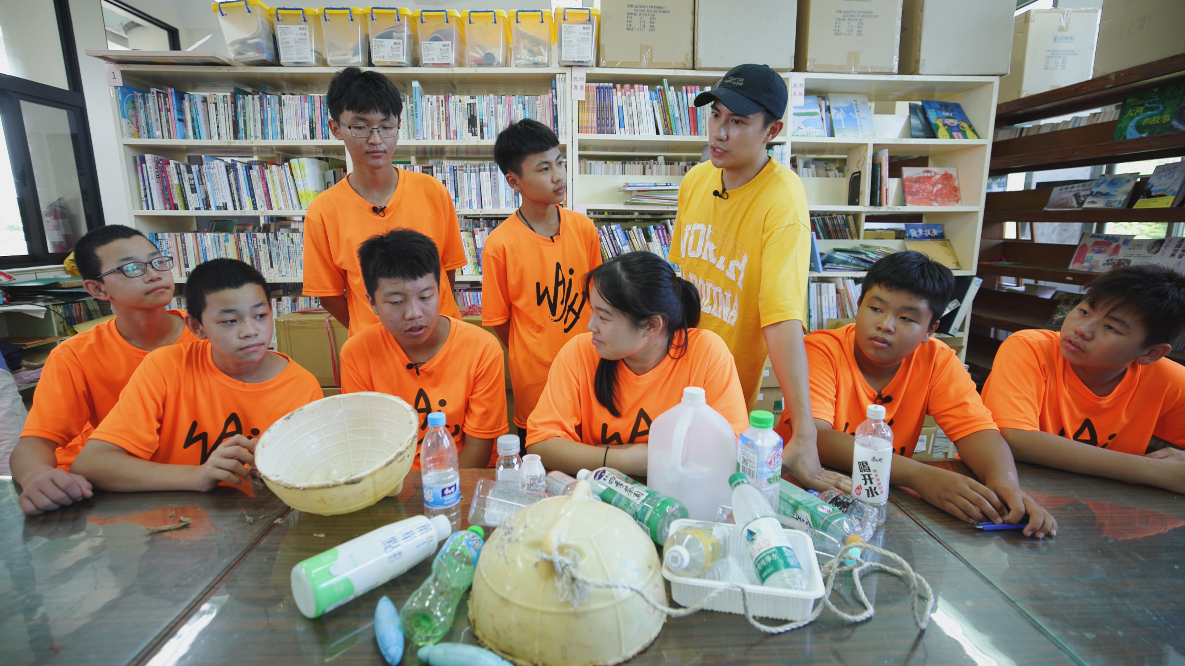 望安國中同學為海龜保育盡一份心力