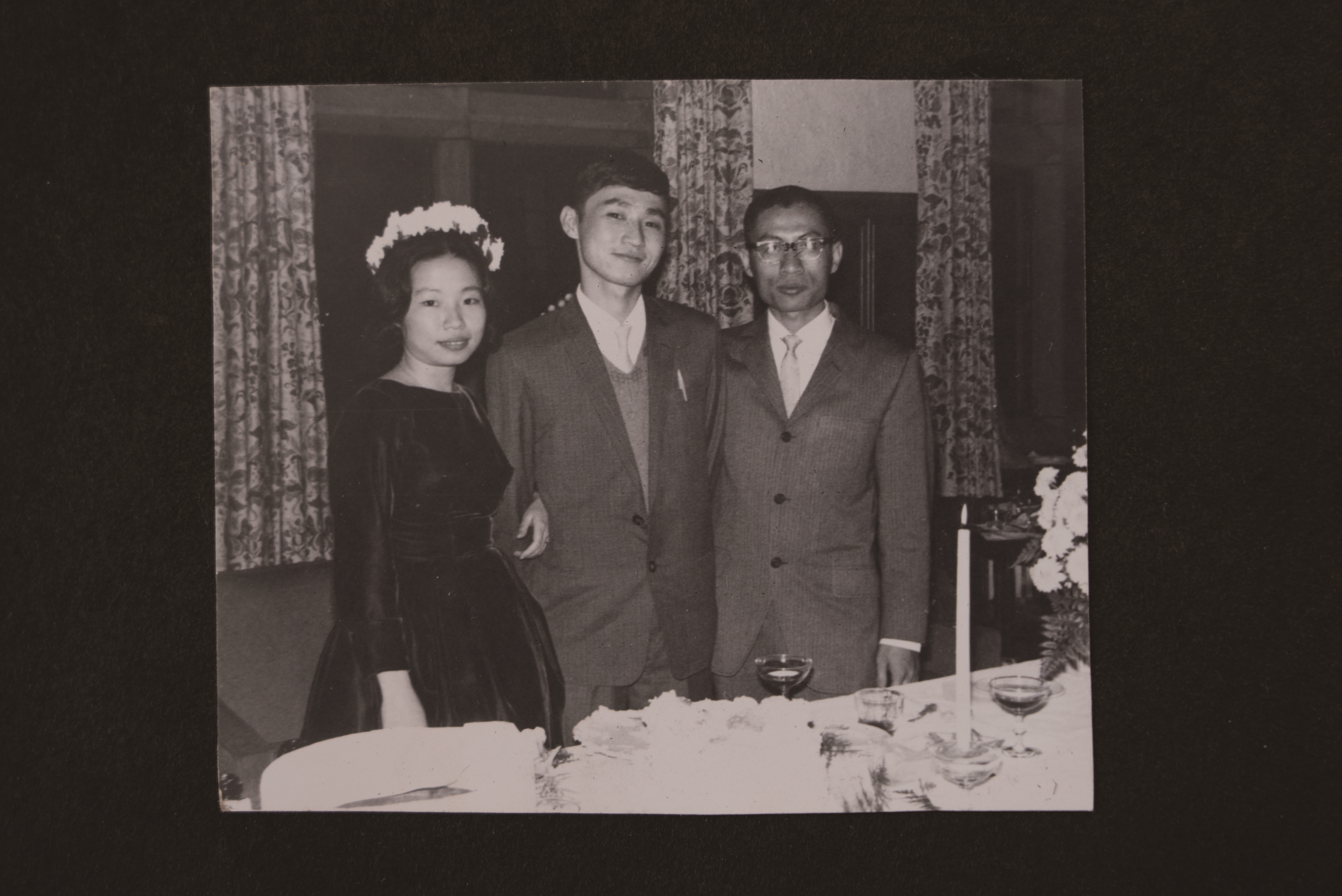 黃文雄（中）、鄭自才（右）、黃晴美（左）1964年攝於匹茲堡