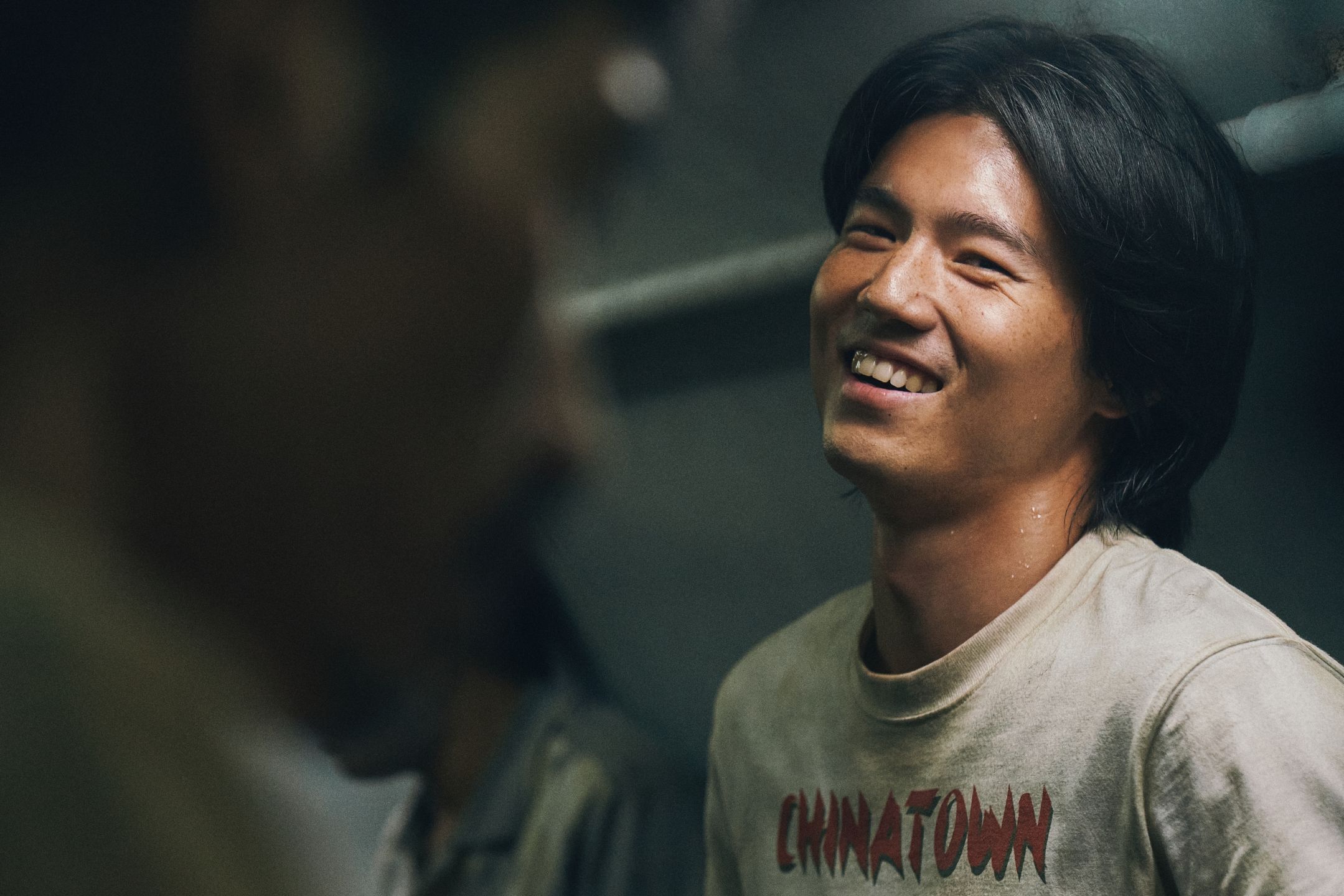 張耀仁飾演的古錐仔，是工班裡的忙內，總能調和大家的情緒，但卻有不能說出口的感情