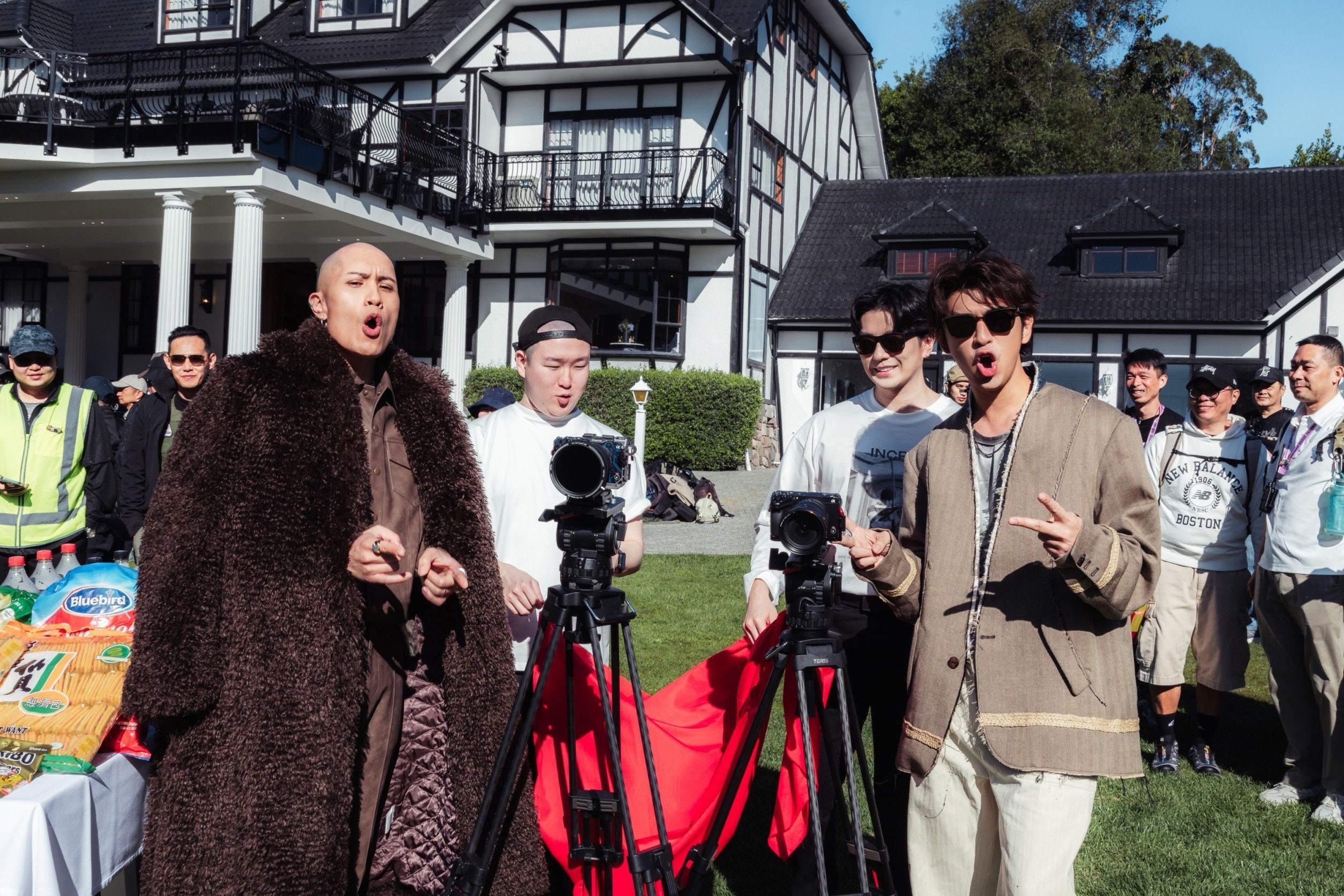 黃宣、草野大成、新田真劍佑、陳柏霖共同完成開鏡