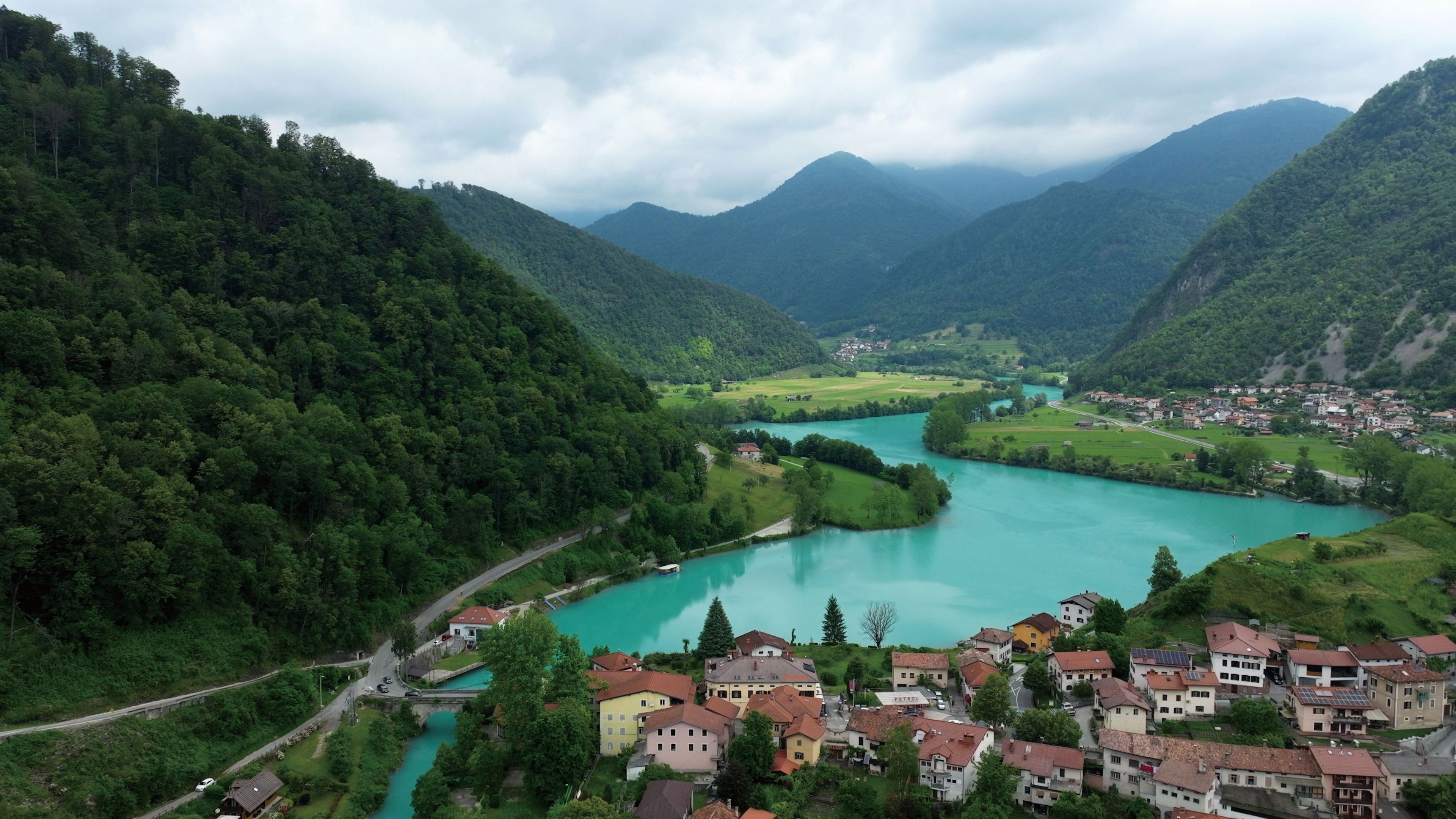 斯洛維尼亞的博希尼火車