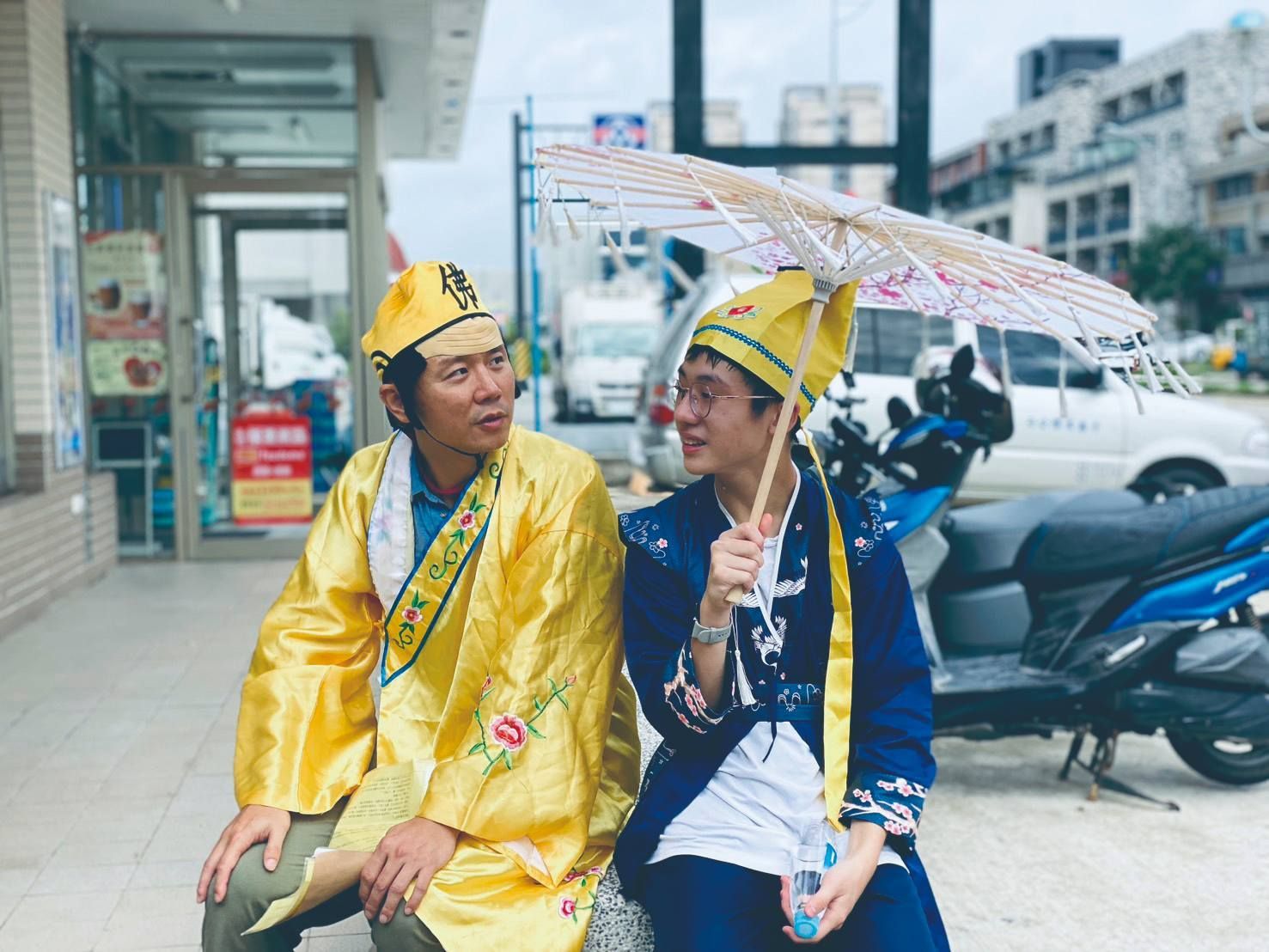 Home爸藉著扮古裝，讓品善突破舒適圈