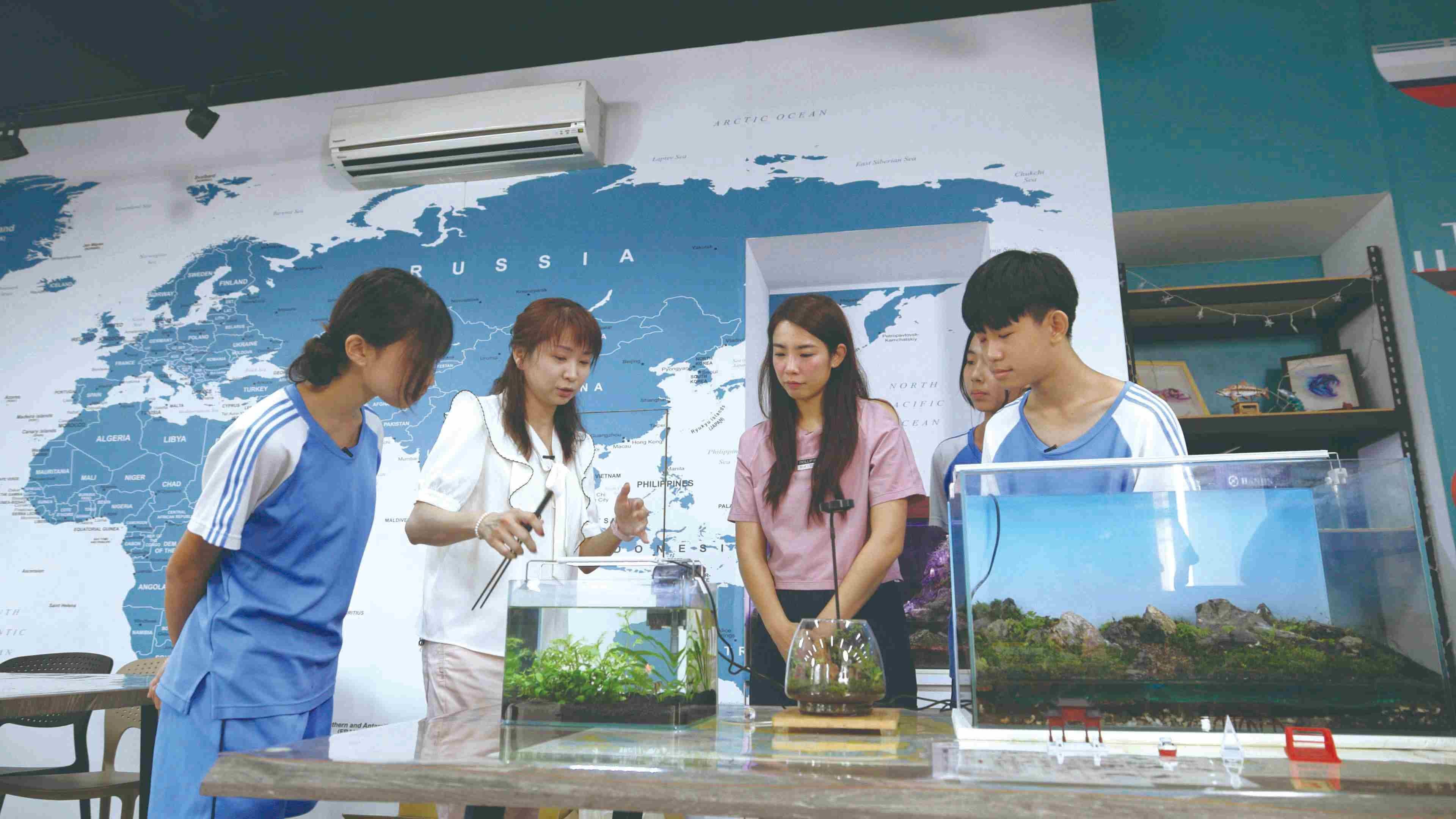 屏東縣東新國中同學學習水族景觀設計