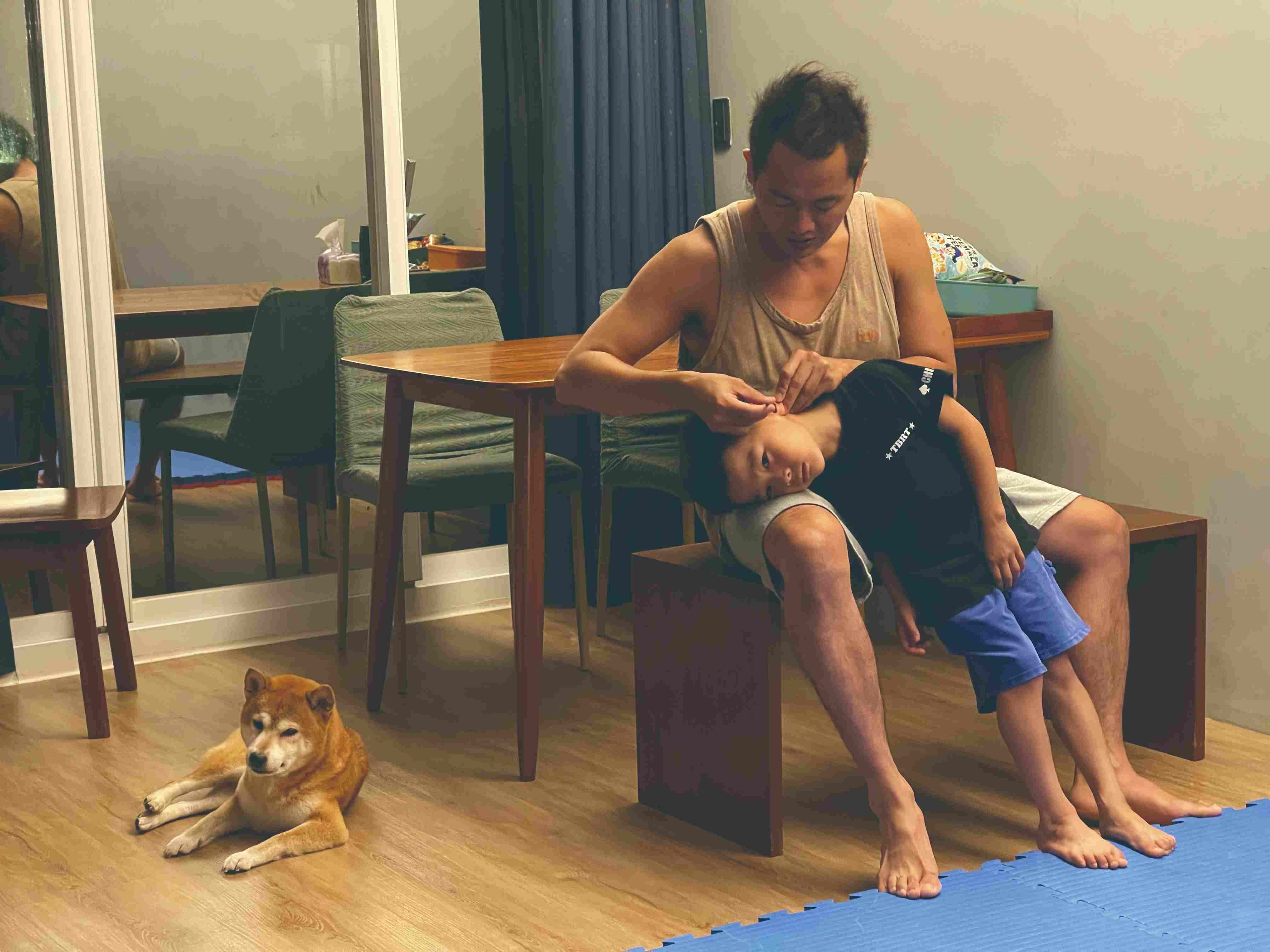 爸爸是嚴格的街舞教練也是愛我的爸爸